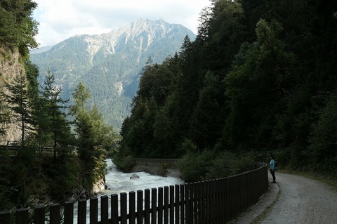P1027215.jpg